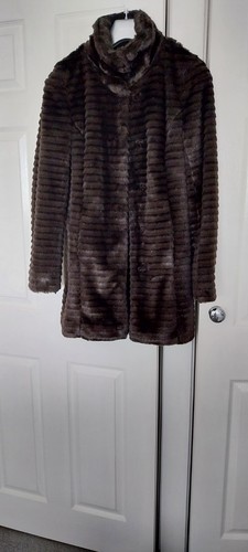 Warehouse faux fur coat - faux, in