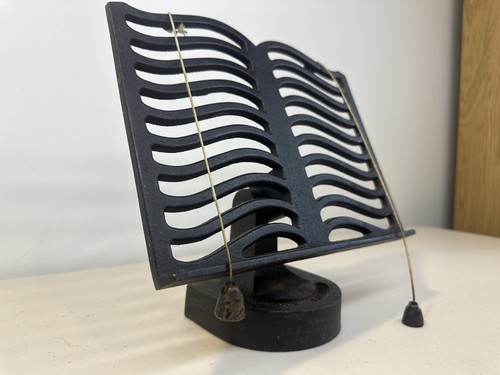 Cast iron book stand black - cast,