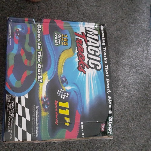 Magic tracks glow - magic, the
