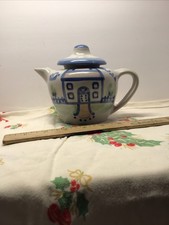 MA Hadley House Teapot
