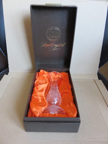 Crystal vase lead hand - crystal, cut