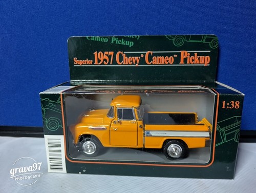 Superior diecast 1957 - diecast,