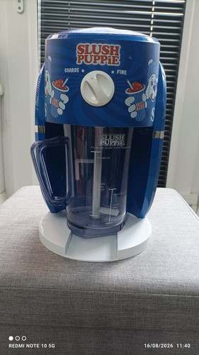 Slush puppie snow - cone, machine