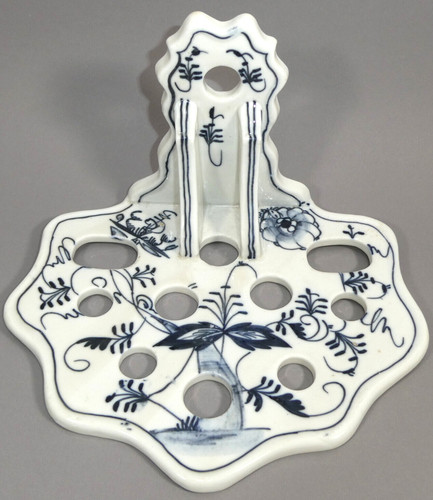 Kitchen utensil holder onion - holder,