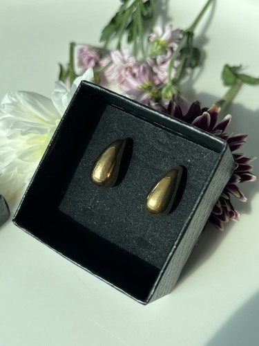 Amber gold teardrop stud - teardrop,