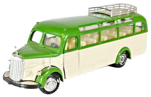 Nzg 218 scale mercedes - nzg,