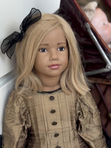 Artist doll juliette - artist,