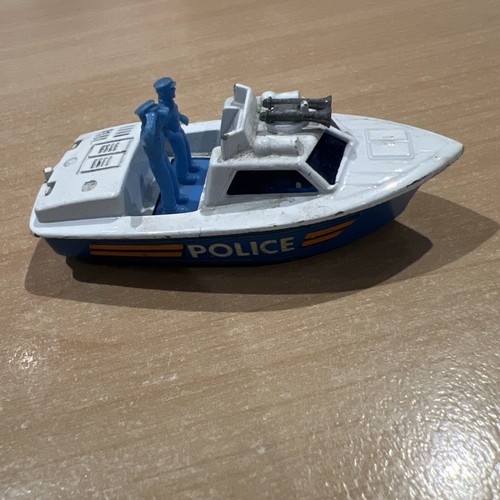Matchbox 1976 police launch - matchbox,