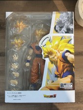Bandai S.H.Figuarts Super Saiyan 3  Goku