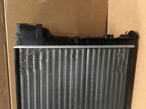Peugeot 306 radiator no cap - -,