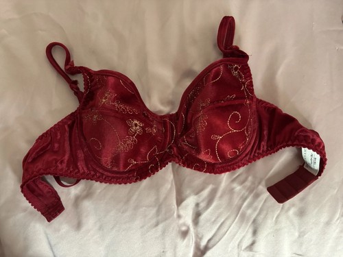 Women red gold embroidered - red,