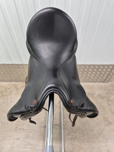 Albion dressage saddle - albion,