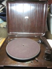Columbia 1940s Viva Tonal Record Player For 78s Model 231. All Bakelite Case.