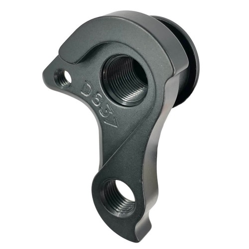 Derailleur hanger compatible