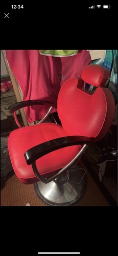 BARBERS/SALON/HAIRDRESSERS/TAT