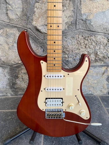 Yamaha pacifica 112m electric - yamaha,
