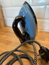 Vintage Morphy Richards CA-75 Iron (guarantee dated 1972)-Good condition/Working