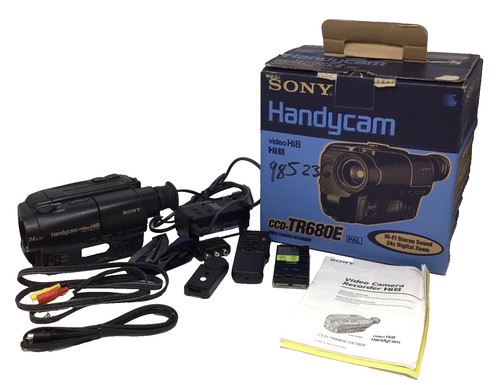 Sony ccd tr705e - hi8, digital