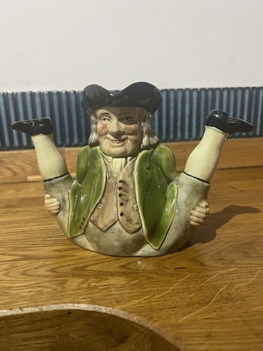 Tony wood toby teapot upside - wood,