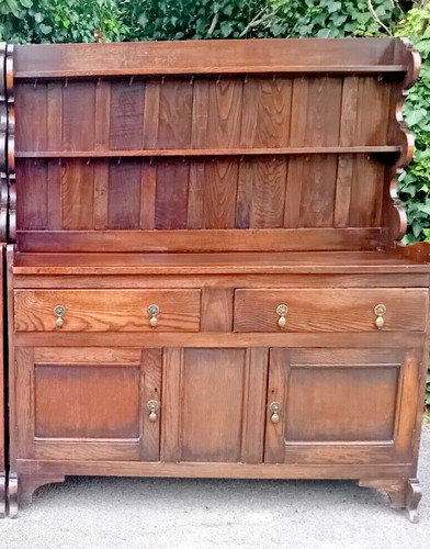 Heals oak dressers circa - circa, 1910