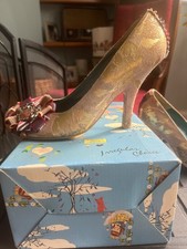 irregular choice cortesan