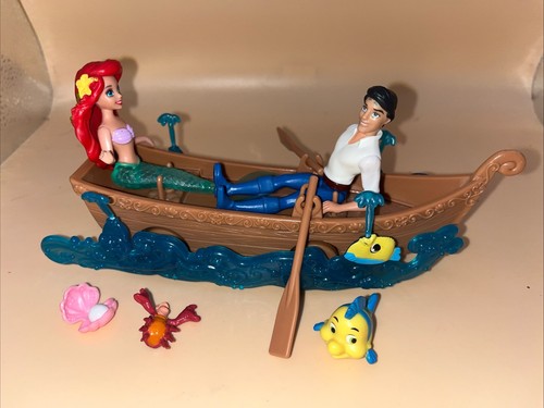 Little mermaid kiss the girl - mermaid,
