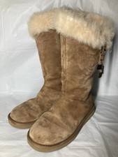 RARE Women’s Size 7 UGG