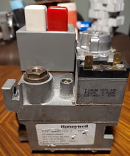 Honeywell V4400C 1237 V4400C1211 Red White Button Gas Valve 173346 49300100 240v