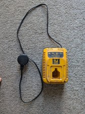 Dewalt DE9135 Battery Charger