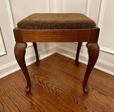 Vintage Singer Sewing Stool with Storage Chair Queen Anne seat