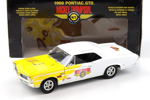Ertl 1966 pontiac - 1:18,