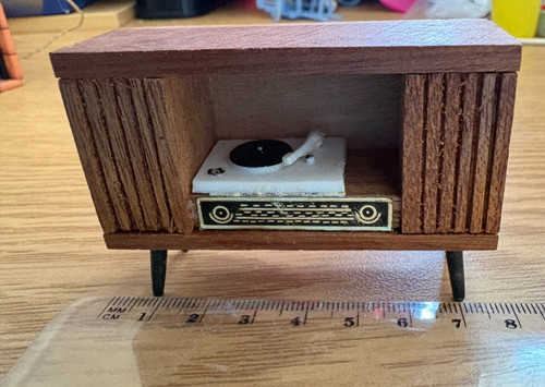 Vintage dolls house tri - vintage,