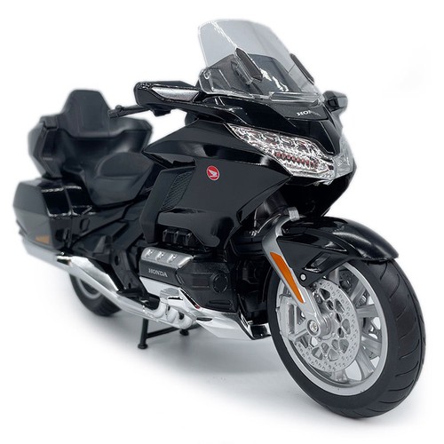 Honda gold wing tour - gold,