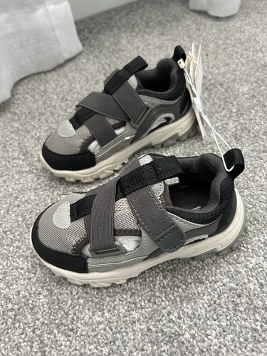 Zara boys sandals size 5 - zara,
