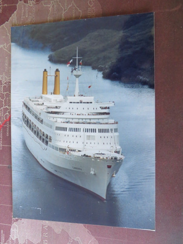 O canberra photograph - &,