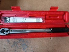 TEKTON 24330 3/8-Inch Drive Click Torque Wrench (10-80 in/lb./13.6-108.5 Nm)