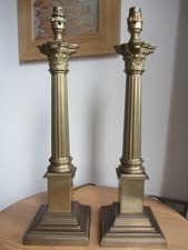 PAIR OF LAURA ASHLEY CORINTHIAN COLUMN ANTIQUE BRASS LAMP BASES 48CMS HIGH