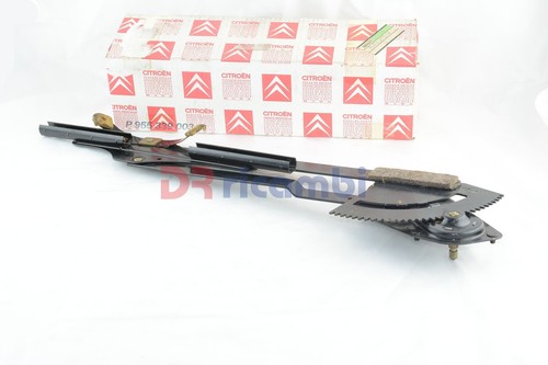 Front window regulator - window, right