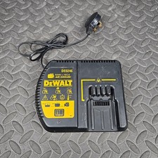 DeWalt DE0246 Battery Charger
