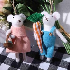 2x Felt Mouse Hanging
