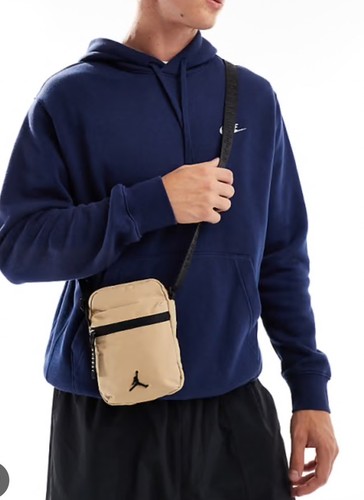 Bnwt jordan airborne - bnwt, over