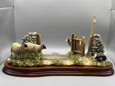 Border Fine Arts "Right Place