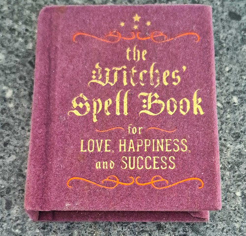 Witches spell book for - witches',