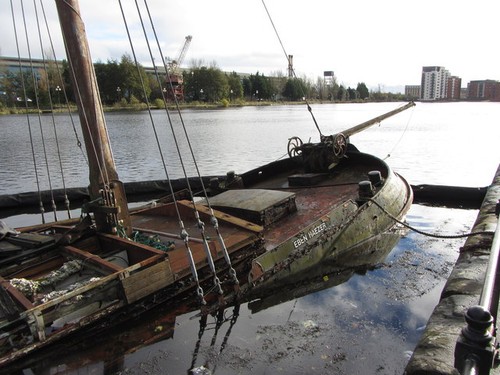 Photo eben haezer sunk - eben, haezer:
