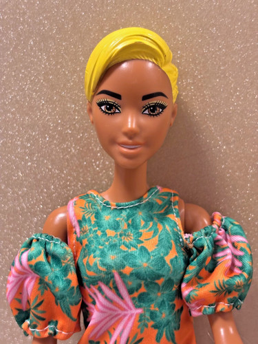 Barbie doll yellow - (preloved),,