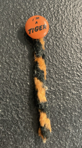 Vintage esso tiger pin - esso,