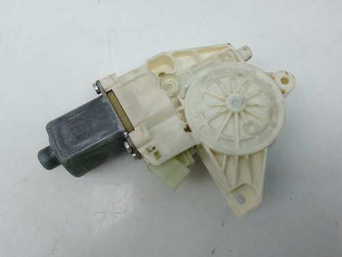 A2048200542 rear power window