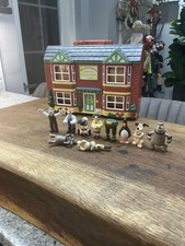 Wallace & Gromit Wash N Go Playhouse Close Shave & The Wrong Trousers Figs VGC