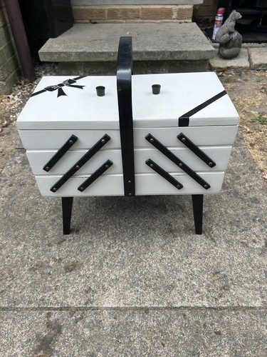 Vintage mid century - mid, wooden