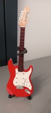 Hank Marvin. Fender Stratocaster. Red. Minature Electric Guitar.